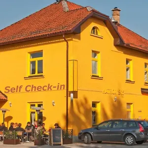 vizitați hotelul