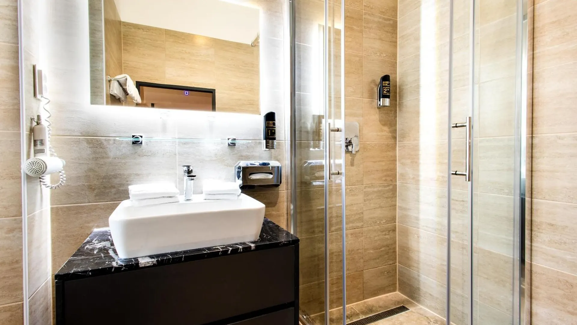 וינה Vayalen Boutique Hotel